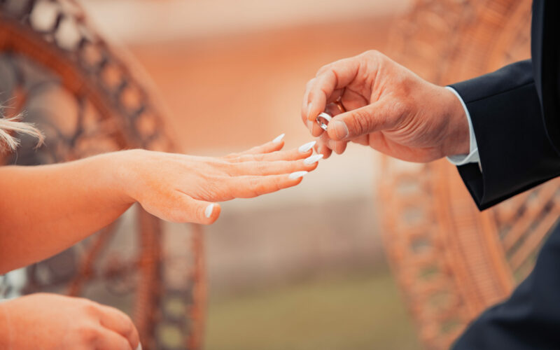 Cérémonie mariage. Photographe mariage lyon beaujolais ain loire isere savoie.