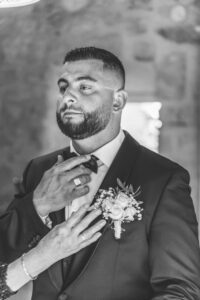 Séance photo préparatif. Photographe mariage lyon beaujolais ain loire isere savoie.